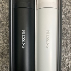 NIESSINGのステンレス製水筒2本セットの画像