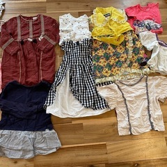 ４０点ほどの100〜の女の子今から着れる服 の画像