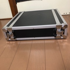 エフェクターケース・ROLAND ラックマウントアダプター付きの画像