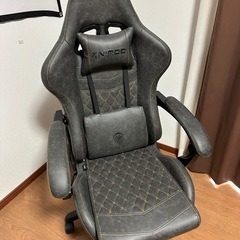 ゲーミングチェア