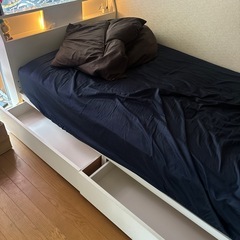 ベッドフレームセミダブル
の画像