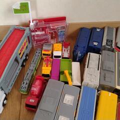 トミカ・プラレール・はたらくくるまの画像