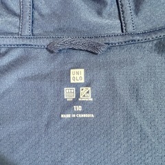 ユニクロ　uvパーカー　サイズ110の画像