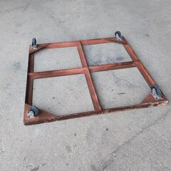 [中古]鉄骨造り台車の下地の画像
