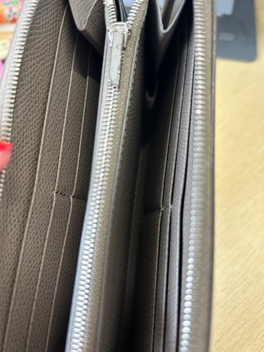 カミーユフォルネ長財布