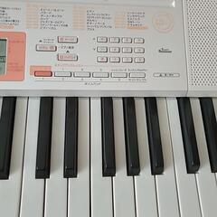 カシオ製光ナビゲーション付きキーボードの画像