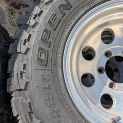 toyo オフロードタイヤ　４本　溝あり  オープンカントリー　31 10.50 R15 LT 4wd ホイール付き　マットタイヤ　MT open countryの画像