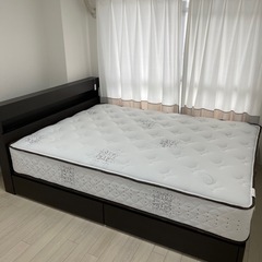 ダブルワイド ベッドフレームのみ
