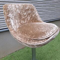 カウンターチェアーの画像