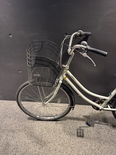 送料無料◆2024新品  自転車シティサイクル26インチ 6段ギア (まめるりは) 新宿三丁目 自転車本体