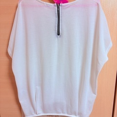 チャック付き半袖　L sizeの画像