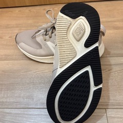【美品】ニューバランススニーカー25cmの画像