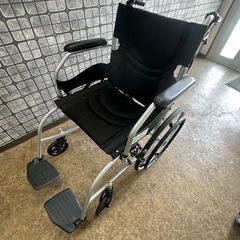 車椅子 折りたたみ コンパクト　