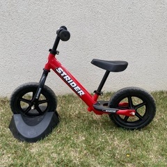 STRIDER ストライダー キックバイク バランスバイク 赤 レッド