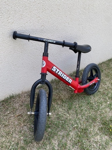 STRIDER ストライダー キックバイク バランスバイク レッド 中古