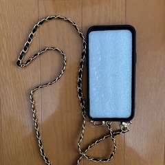 iPhone15plus紐付きiPhoneケースの画像