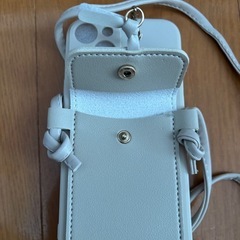 iPhone15plusケースの画像