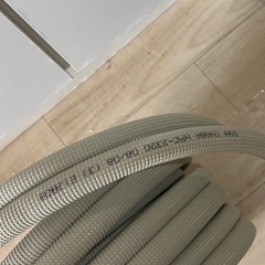 ペアコイルとドレンホースの画像