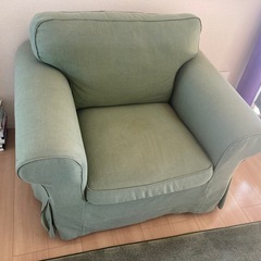 IKEAのEKTORP1人がけソファー