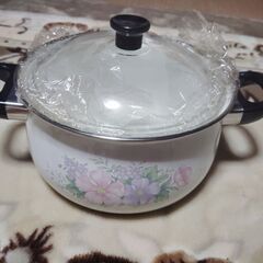 【新品】ガラス蓋付きホーロー鍋