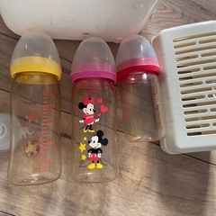 搾乳機、哺乳瓶の画像