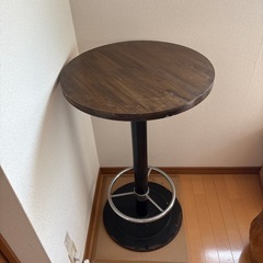 バーテーブルの画像