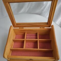 時計、宝石箱の画像