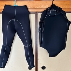 ☆新品未使用★上下ウエットスーツ☆の画像