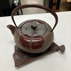 ☆値下げ☆2504-620 南部鉄器 岩鋳 急須＆扇形急須台セッ...