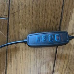 スマホスタンド　LEDライト付きの画像