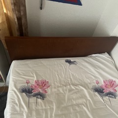 シングルベッド(SINGLE BED WITH MATTRESS)
