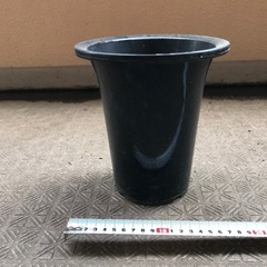 植木鉢　黒色