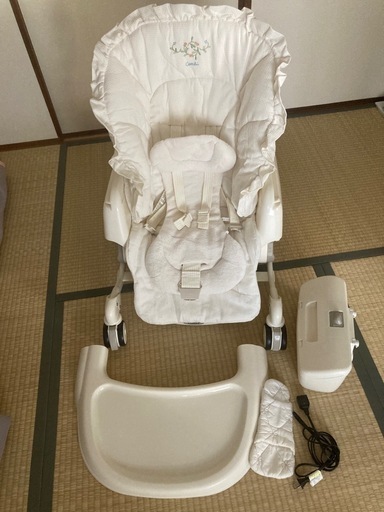 コンビ電動ハイローチェアフェアレットAT (Akimi Yosh) 海老江の