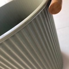モスグリーン ゴミ箱 ナチュラル インテリア 21cm大の画像