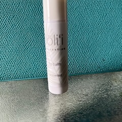 リップバーム lolii 未使用の画像