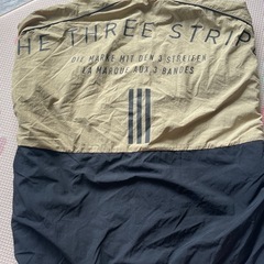 adidasの画像