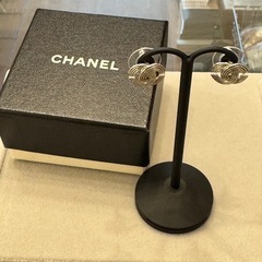 CHANEL シャネル　ピアス