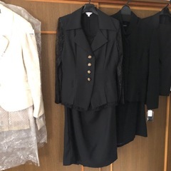 未使用　スーツ　3セットの画像