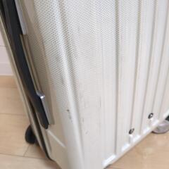 【訳あり】ホワイトキャリーケース(1泊〜2泊用)の画像