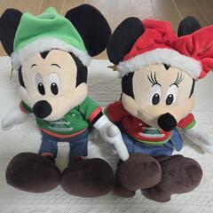 ミッキーとミニーのぬいぐるみ