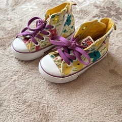 VANSキッズシューズ16センチ　花柄　ハイカット