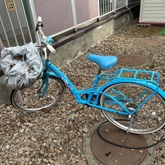 値段下げました！２４インチ６段切り替えの自転車です🚲色は水色です。