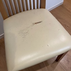 ニトリ　ダイニングチェア（傷汚れあり）の画像
