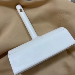 コロコロ※替えテープ5個つき！　粘着カーペットクリーナー　　