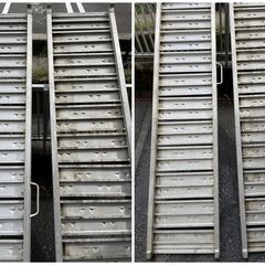 昭和ブリッジ アルミブリッジ 2本セット！ツメタイプ 全長2400mm 有効幅395mm アルミラダー アルミスロープ バイクラダー ラダーレール  折り畳み 軽量 農機具積載 車載工具の画像