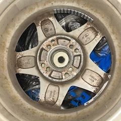 スパイクタイヤ  185/65R14 ホイール付き4本セットの画像