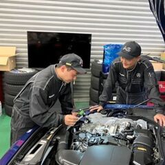 香川県の大手ヤナセの自動車整備スタッフ　未経験OK／年間休日120日以上／昇給・賞与あり／社会保険完備／交通費支給／各種手当充実の画像