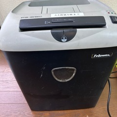 Fellowes PS-65Cシュレッダーの画像