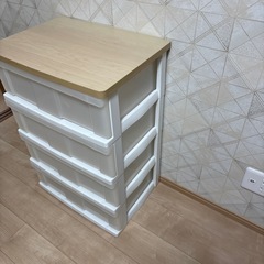 透明押入れタンスの画像