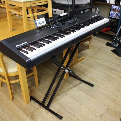 美品・中古】電子ピアノ 88鍵 ALESIS ペダル、スタンド付